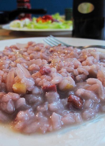 risotto mit rotwein - cannonau di sardegna