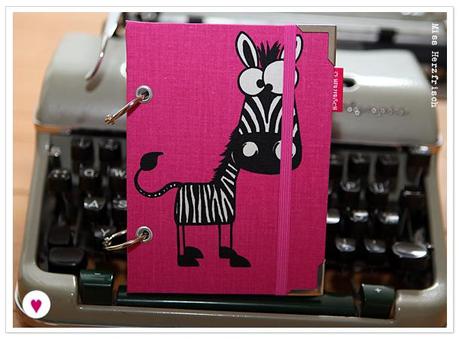 Miss Herzfrisch Think pink Zebra Kalender 2013