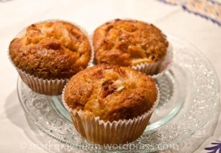 Apfel-Zimt-Muffins / Apple-Cinnamon Muffins