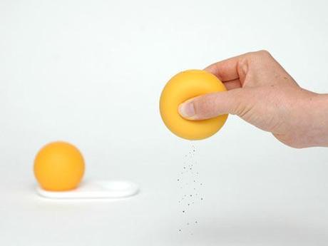 salt + pepper squeezers