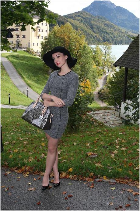 Fashion Look - Schloss Fuschl mit Minikleid, High Heels, Michael Kors Handtasche und Hut