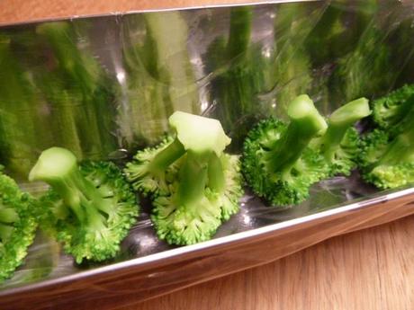 Gediegen: Broccoli-Terrine zum Salat
