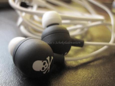 mix-style skull earphones