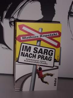 Rezension: Im Sarg nach Prag von Mathias Kopetzki