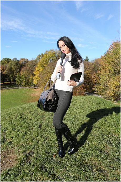 Fashion Blog München - ein Tag mit hohen Stiefeln, Pullover und enger Hose im Park mit dem neuen IPadMini- Fashion Outfit für den Herbst