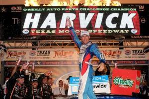 NASCAR NW: Harvick gewinnt – Stenhouse Jr. neuer Meisterschafts-Leader