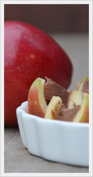 chocolate and apple / Schokolade und Apfel
