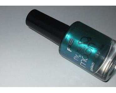 p2 fly me to the moon galactic nail polish 030 turquoise galaxy