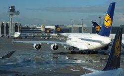 4x Lufthansa Airbus A380