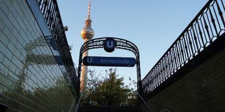 Berlin: der Fernsehturm und die Schweizer