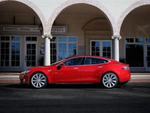 Tesla Model S – “Das Auto des Jahres 2013″