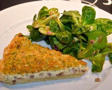 Quiche Lorraine mit Feldsalat