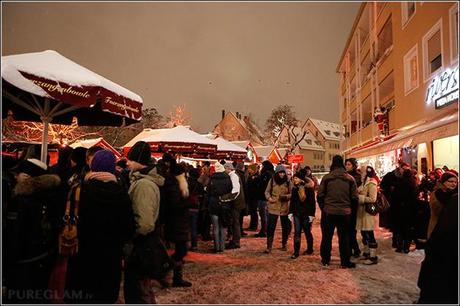 Christkindelmarkt in Nürnberg - Teil 2 - am Abend mit Schnee