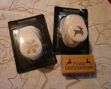 Einkäufe und Weihnachtsanhänger....