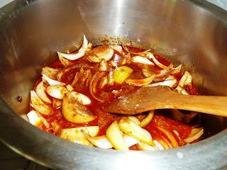 Gaeng Massaman Gai - Massaman Curry mit Huhn / Massaman Curry with Chicken