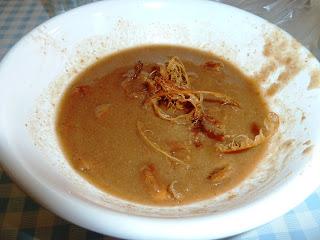 Gaeng Massaman Gai - Massaman Curry mit Huhn / Massaman Curry with Chicken