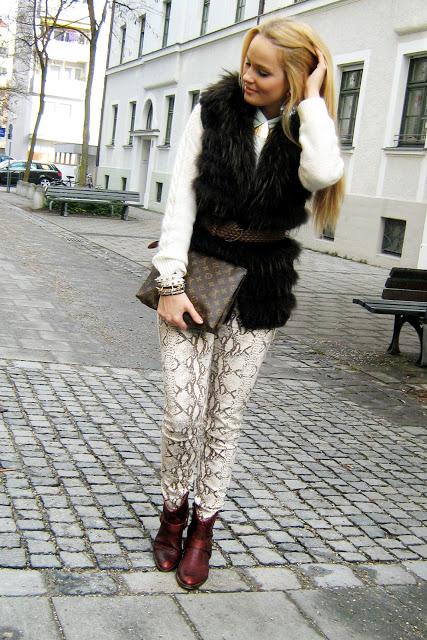 Saturday to go: Fur Vest and Cowboy boots