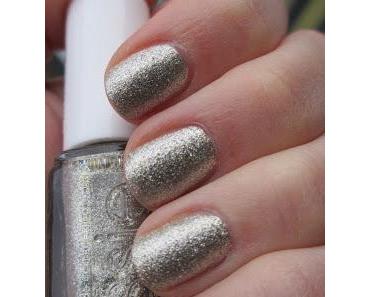 essie Beyond Cozy [Leading Lady]