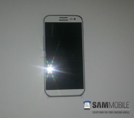 Samsung Galaxy S4 - Erstes Bild aufgetaucht