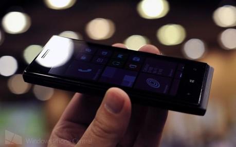 CES 2013: Huawei präsentiert WP 8 Smartphone Ascend W1