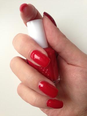 essie She´s Pampered und Leading Lady aus der Leading Lady Winter Collection 2012