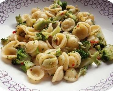 Orecchietti mit Broccoli