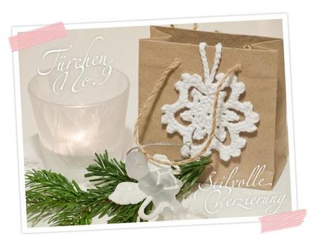 Cozy & Cuddly Adventskalender, Tür 9: Anleitung mit Bildern für eine gehäkelte Schneeflocke. DIY. Als Verzierung für Geschenke oder als Mitbringsel!