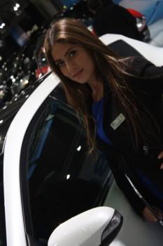 Hübsche Damen auf der Vienna Autoshow 2013