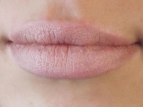 Review: Barry M Lip Paint – Marshmallow