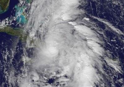 Hurrikan TOMAS zwischen Kuba und Haiti mit NASA Satelliten Video Stream, 2010, aktuell, Atlantik, Dominikanische Republik, Haiti, Hurrikansaison 2010, Hurrikanfotos, Karibik, Live Webcam, Video Stream, Video, NASA, TOMAS, 