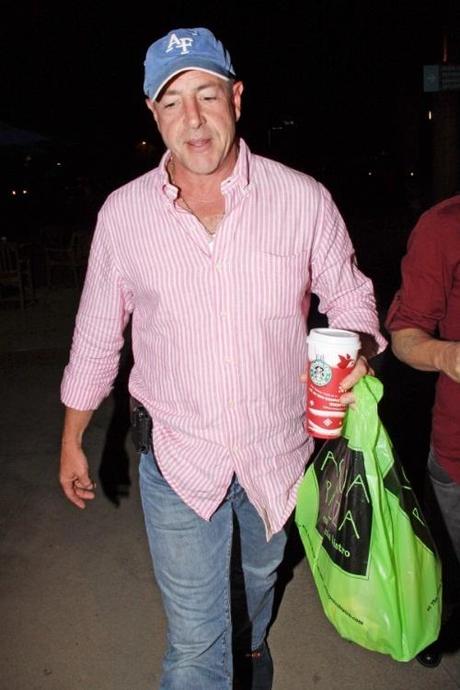 47303, PALM DESERT, CALIFORNIA - Wednesday November 10, 2010. Michael Lohan leaves Acqua Pazza in Rancho Mirage after allegedly having dinner with daughter Lindsay Lohan. The 24-year-old actress is undergoing a court-ordered stint in rehab in an attempt to cure her of her addictions. Miss Lohan is to stay within the center's program until January 3. Photograph:  David Tonnessen, PacificCoastNews.com