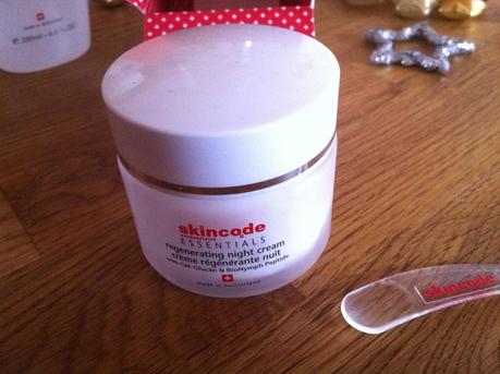 Skincode Skincode