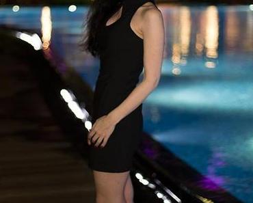 Fashion – new look – W-Hotel-Singapore with minidress in the night