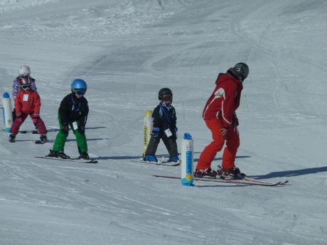 Sportferien in Braunwald: der Ski-Kindergarten