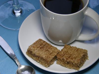 Butterscotch auf Mascarpone-Mürbchen