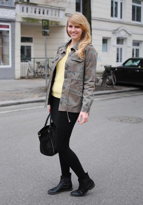 OUTFIT...Military Parker & Goldschmuck