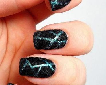 striping tape nail art - zerschnittener Samt