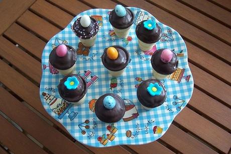 Mini-Cupcakes: Osterküchlein in der Waffel