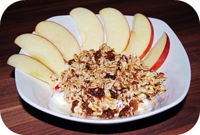 Kerniges Haferflocken-Apfel-Frühstück