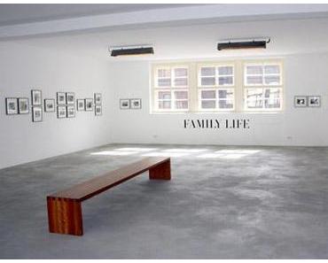 Berlinspiriert Kunst: Sonderausstellung »Family Life« im Museum THE KENNEDYS