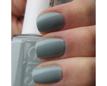 essie Maximillian Strasse Her [Madison Ave-Hue]