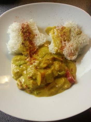 Kürbis-Gemüse-Curry mit Kokosmilch
