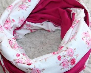 Ein perfekter blumiger Frühlingsschal