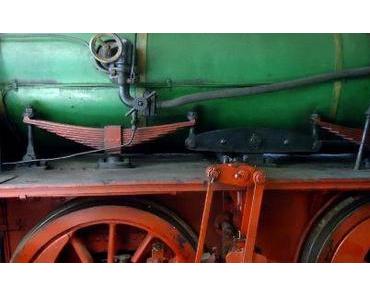 Berlin: müde Lokomotiven und sehr tote Autos