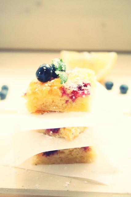OSTERFREUDE: Blueberry-Lemon-Squares & GIVE AWAY