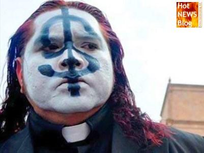 Der einzige Rocker-Priester der Welt