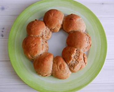 Kleine Quark-Dinkelvollkorn-Brötchen