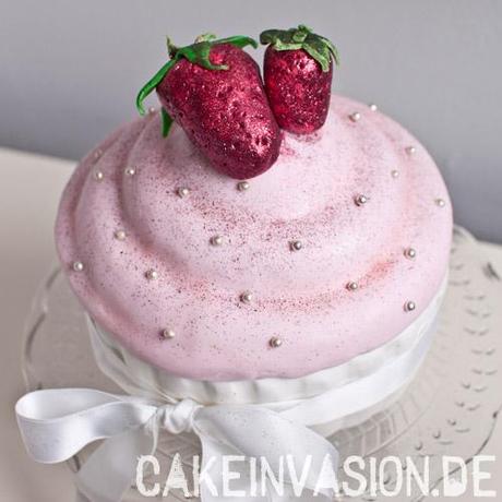 Erdbeer-Cupcake XXL