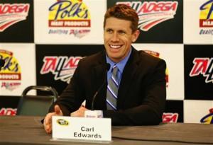 talladega pole nscs carl edwards 050413 300x205 NASCAR in Talladega. Wo es nur so kracht. 