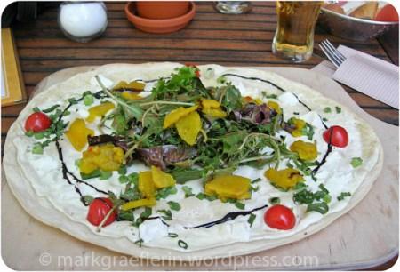 Flammkuchen Wildkräuter